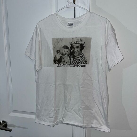 Vintage Uncle Floyd show T-shirt Printed signed autographed by Oogie too snap it - Picture 1 of 5